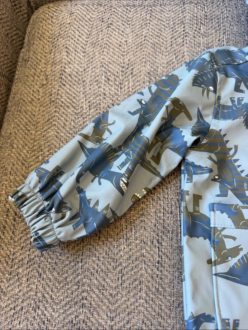 Old Navy Unisex Water-Resistant Hooded Zip Jacket for Kids Size: 12-18M